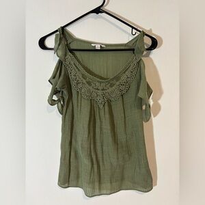 Candies Women Size Small Cold Shoulder Tie Green Top Casual Summer Spring Y2K